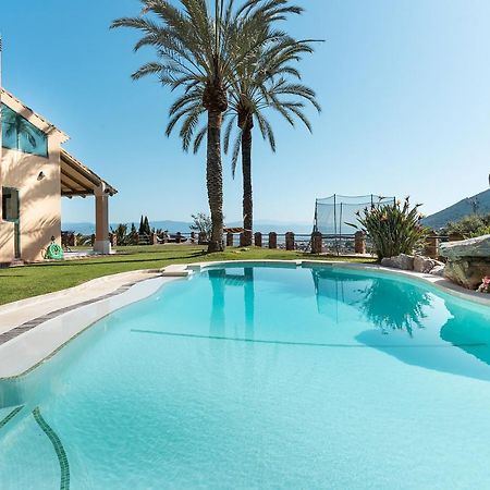 Villa Saguaro Malaga 알하우린데라토레 외부 사진