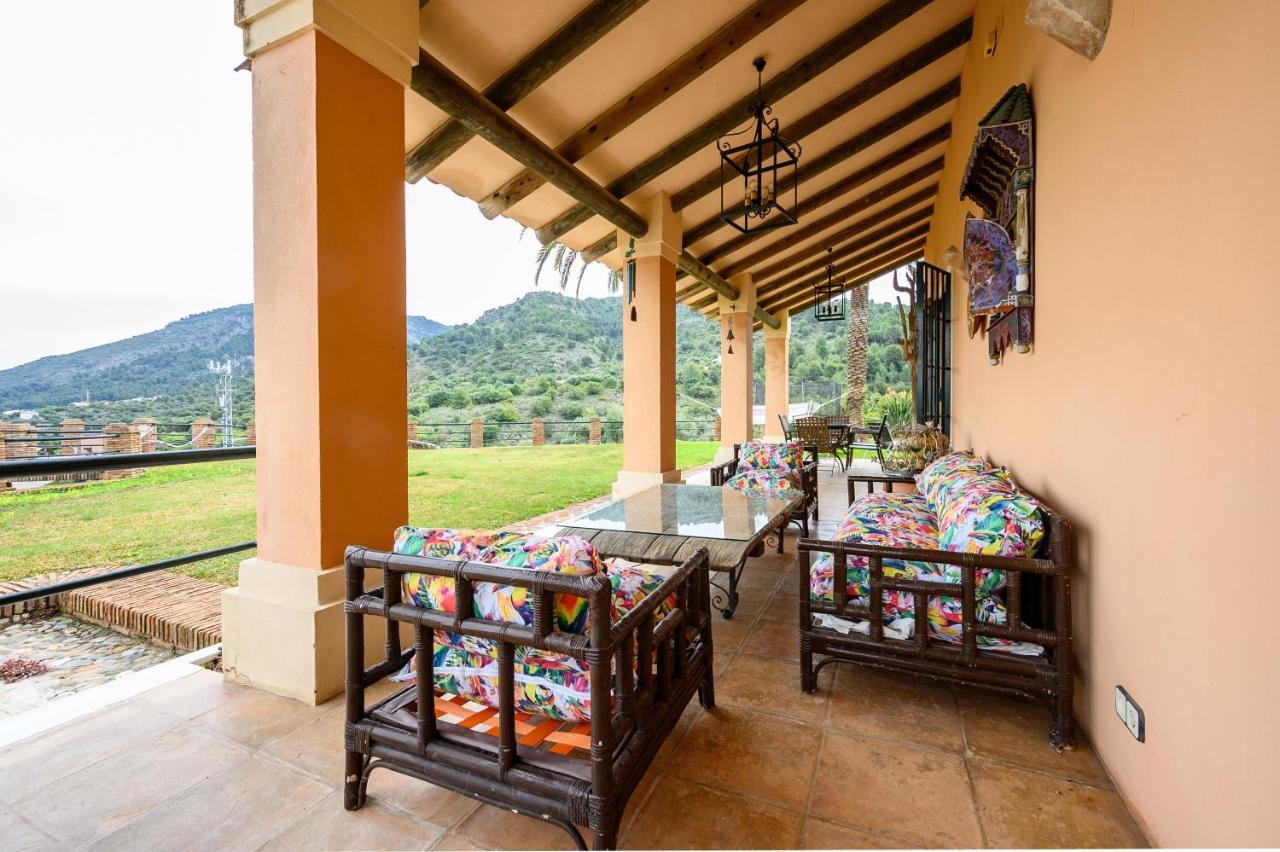 Villa Saguaro Malaga 알하우린데라토레 외부 사진